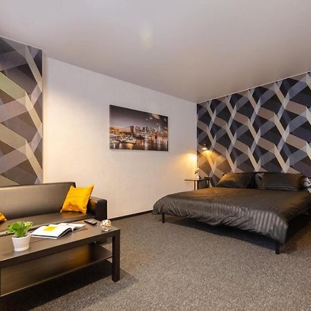 Ferienwohnung Samira 2 Kiew Exterior foto